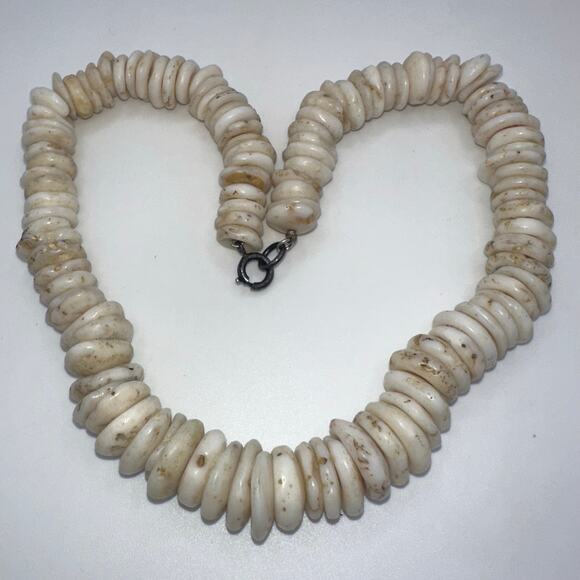Vintage 1970s puka shells Hawaiian beads beaded necklace 17” sterling clasp - Picture 1 of 8
